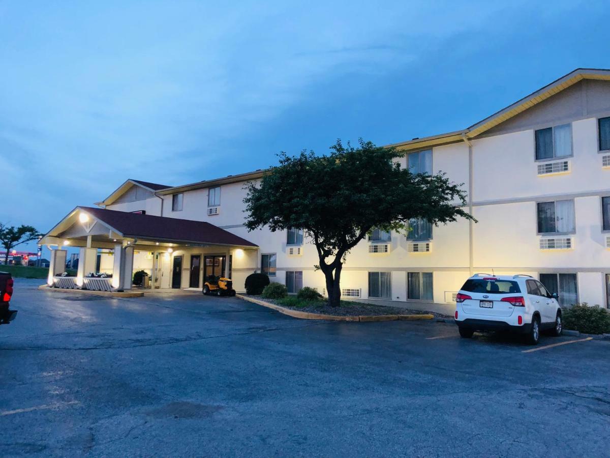 The Inn&Suites Sw Omaha Kültér fotó
