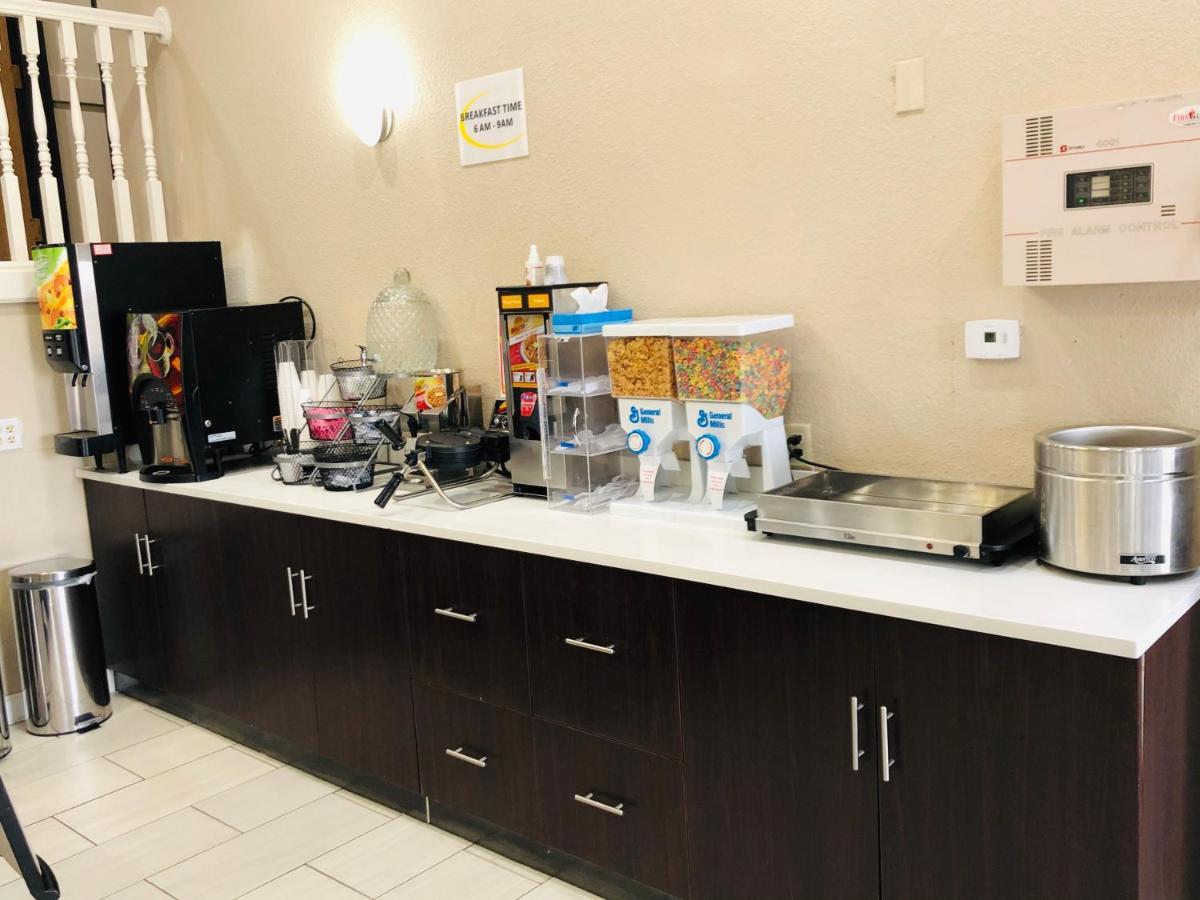 The Inn&Suites Sw Omaha Kültér fotó